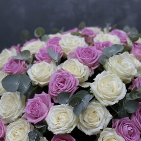 101 роза в корзине