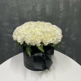 Гвоздики в коробке.