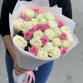 Букет из микс роз