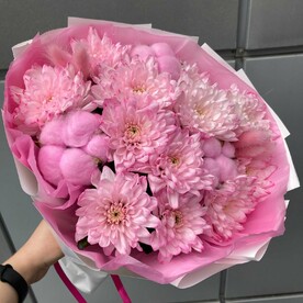 Романтика букет из хризантем