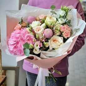 Букет Гортензии, Хризантем и Роз