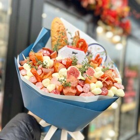 Мужской букет с паштетом из лося