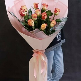 Букет гигант из 11 роз