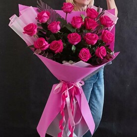 Букет гигант из 15 роз премиум