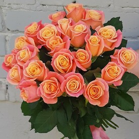 Букет коралловых роз