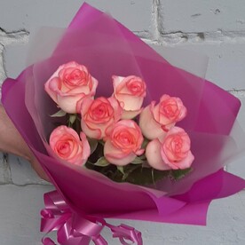 Букет розовых роз