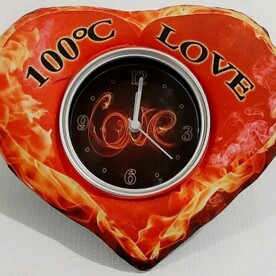 Часы настольные мягкие ЖАРКАЯ ЛЮБОВЬ