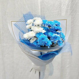 Букет из 5 кустовых хризантем