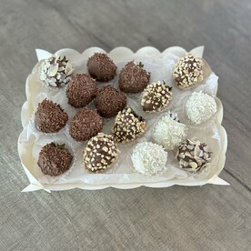 Набор из 16 клубник в шоколаде