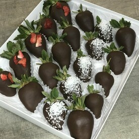 Набор из 20 клубник в шоколаде