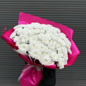 Огромный букет кустовых хризантем