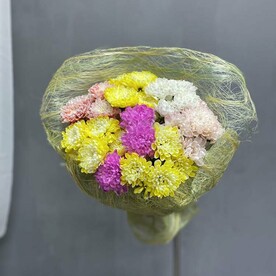 Букет из 7 кустовых хризантем