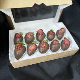 Набор из 10 клубничнк