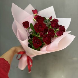 Букет кустовых роз