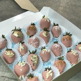 Набор из 19 клубник в шоколаде