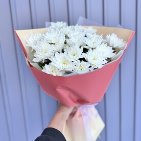 Букет белых хризантем