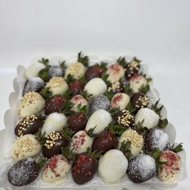 Набор из 36 клубник в шоколаде