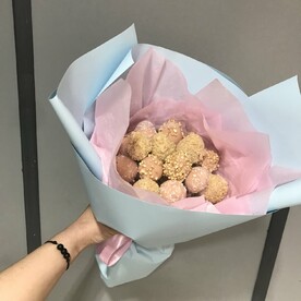 Букет из 15 клубник в шоколаде