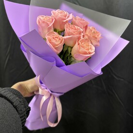 Букет розовых роз