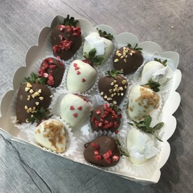 Набор из 14 клубничек