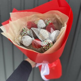 Букетик из 16 клубничек