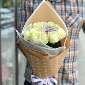 Букет из 11 белых роз