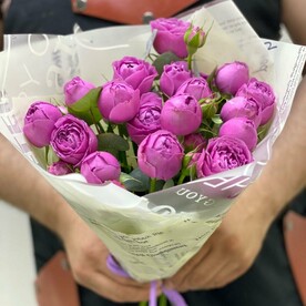 Букет пионовидных роз