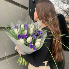 Тюльпан с ирисом