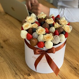 Клубничная коробка «Рютор»