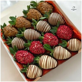 Набор из Клубники в Шоколаде «Пиза»