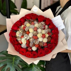 Букет из Клубники в Шоколаде «Мармора»