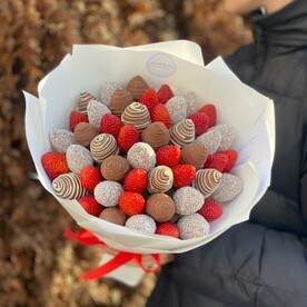 Букет из клубники в шоколаде «Равенна» L