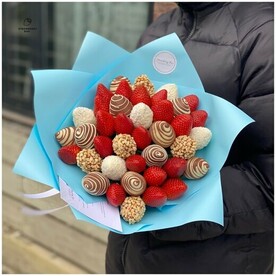Букет из клубники в шоколаде «Браччано»
