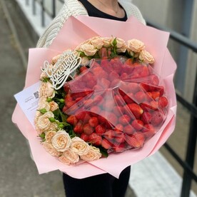 Букет из Клубники «Мантова» XXL