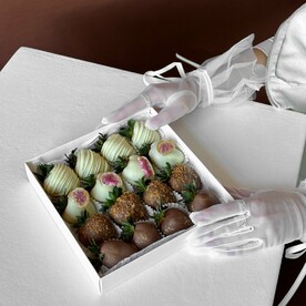 Набор из Клубники в Шоколаде «Прато»