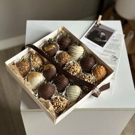 Набор из Клубники в Шоколаде «Канна»