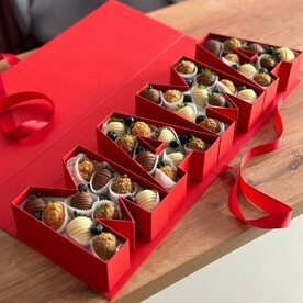 Коробка из Клубники в Шоколаде «Мама»