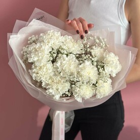 Авторский букет из диантусов и гипсофилы -Ньор-