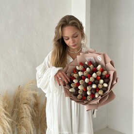 Букет из клубники в шоколаде «Олоно»