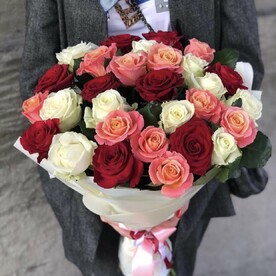 Букет микс роз