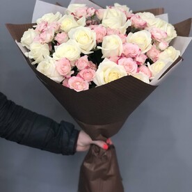 Нежный букет роз