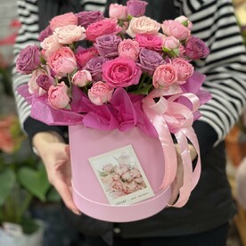 Композиция из кустовых роз микс