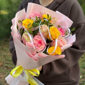 11 кенийских роз в оформление