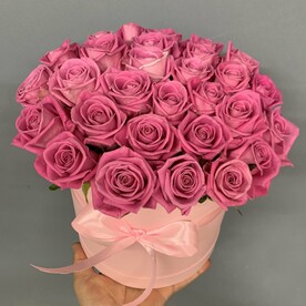 Розы в коробке 29