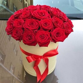 Розы в коробке
