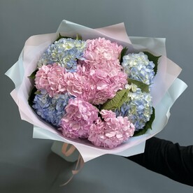 Букет из гортензии