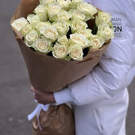 Белые розы 29