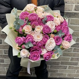 Букет из пионовидных роз