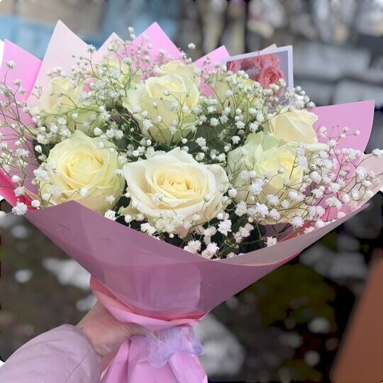 Нежная свежесть ( 9 белых роз), артикул F1364934 - 4580 рублей, доставка по городу. Flawery - доставка цветов