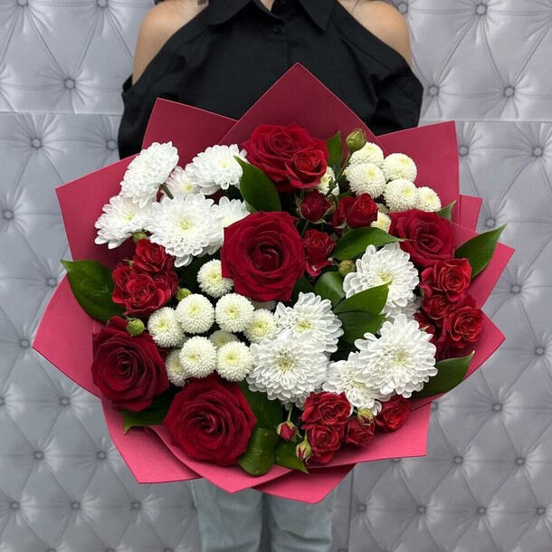 Очаровательная красота, артикул F1446511 - 6750 рублей, доставка по городу. Flawery - доставка цветов